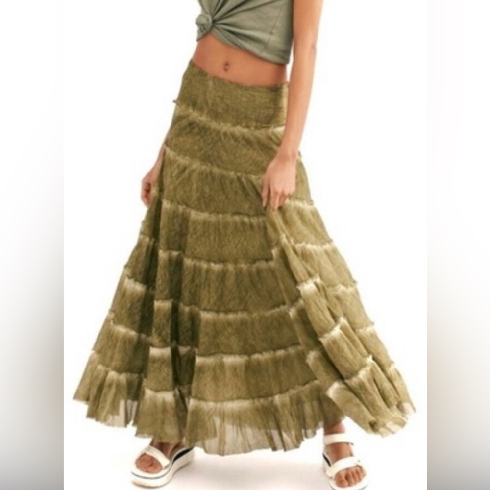 Free People Green Maxi Skirt! 🦎🌱🥑